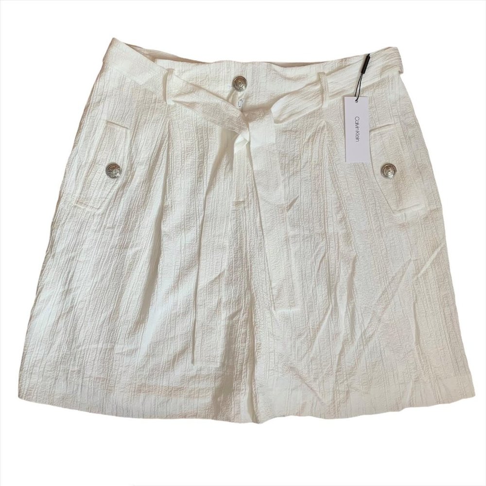 NWT -Calvin Klein Paperbag Waist Short (Si…
